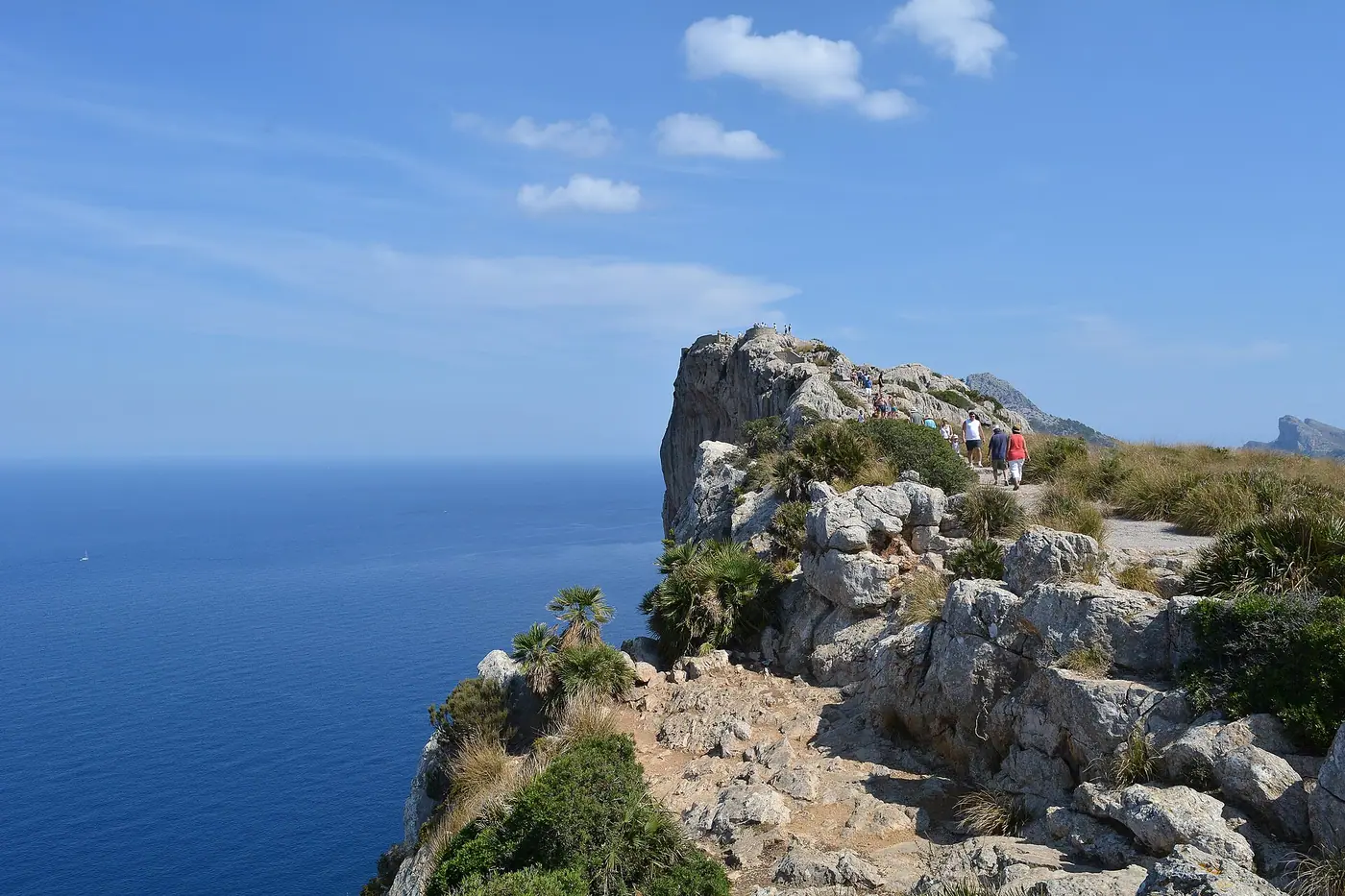 Vue sur les falaises déchiquetées du Mirador de Mal Pas, Cap de Formentor.