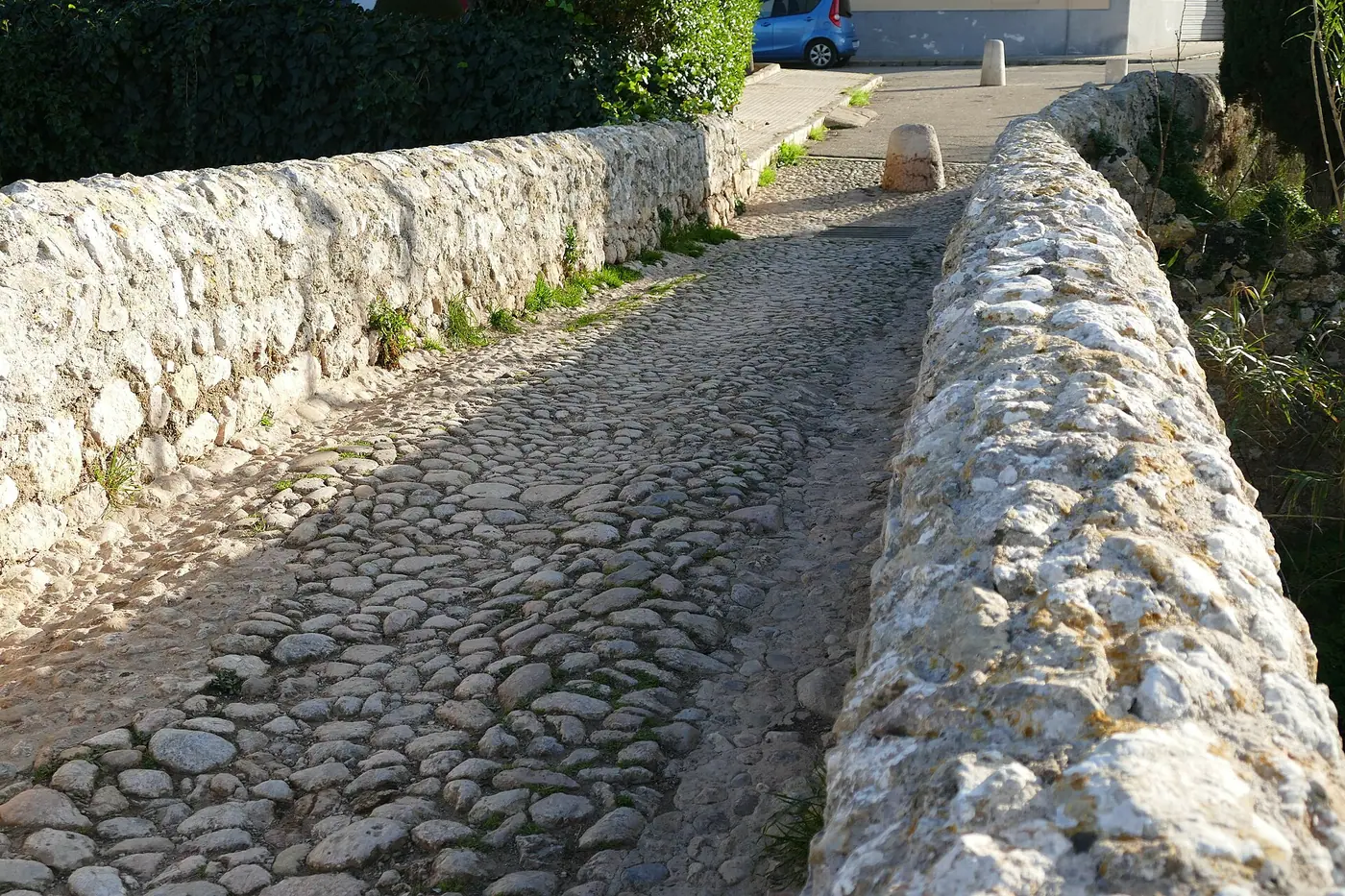 Chemin pavé en pierre du Calvari à Pollença
